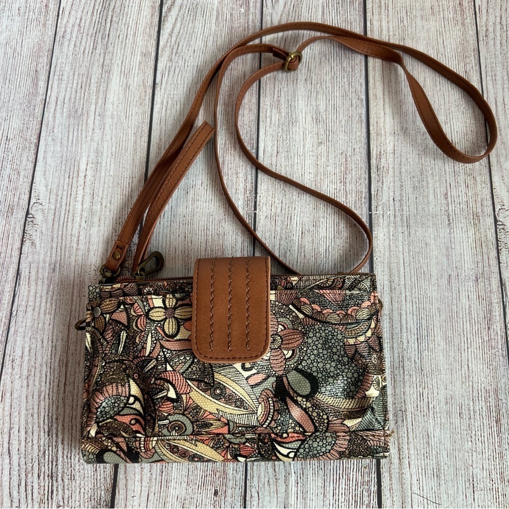 SAKROOTS Olympic Floral Crossbody Wallet